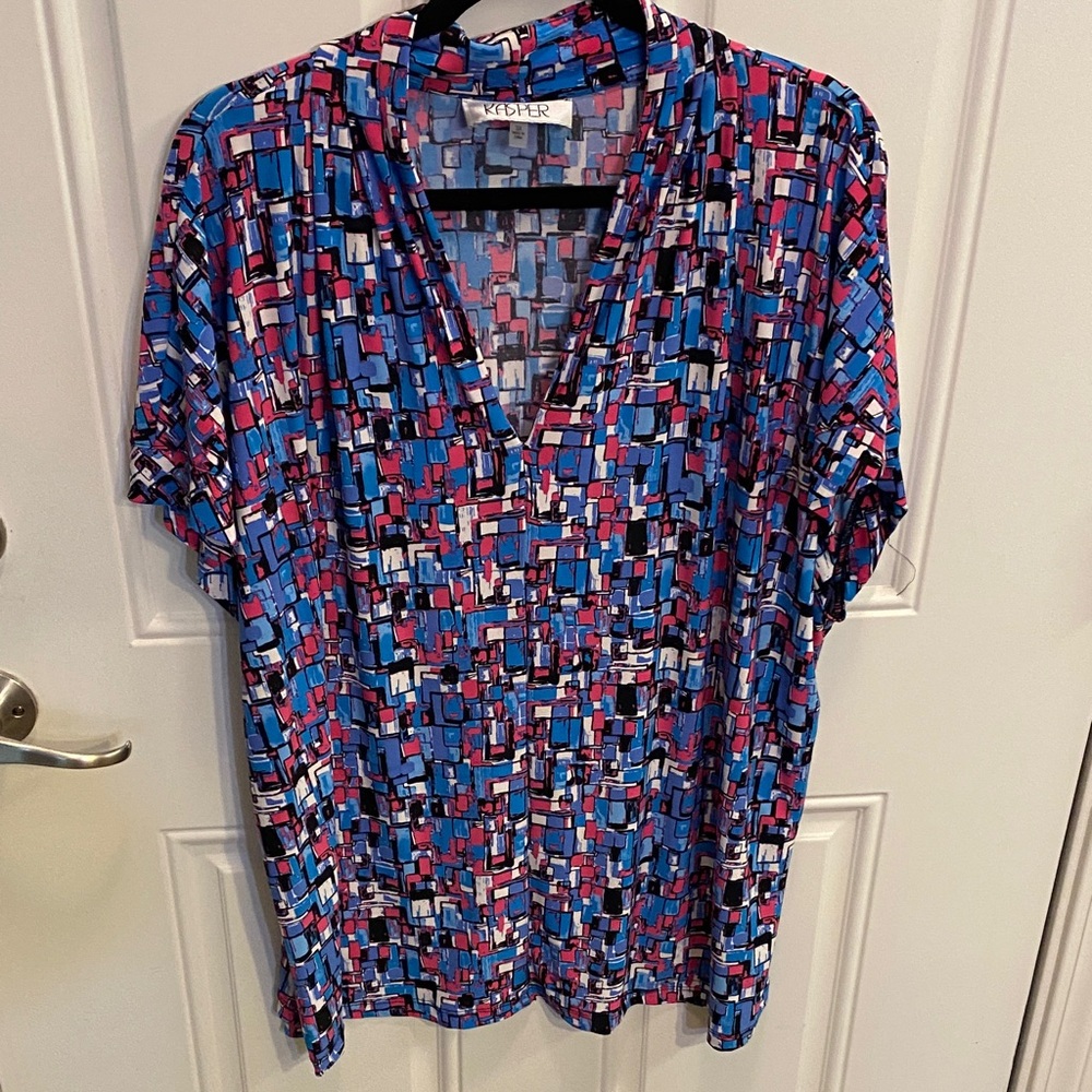 Kasper Blue, Pink & White Geometric V-Neck Short Sleeve Top